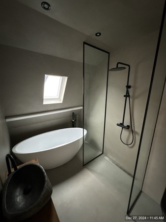 3rd-Floor---Bathroom---2 Medium.jpeg